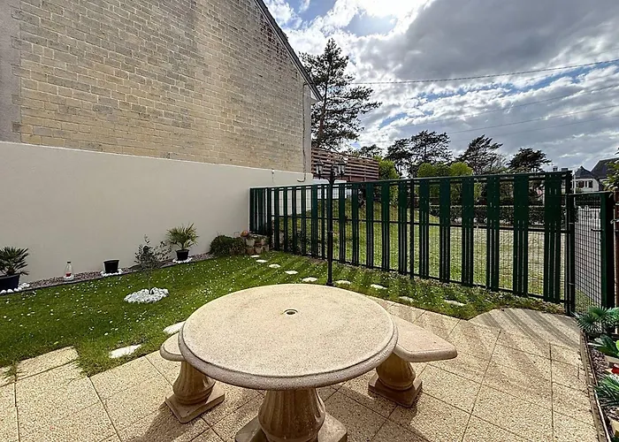 Apartment Duplex Avec Jardin Prive Pour 4 Pers. A 400m De La - Merville-franceville - Fr-1-465-110 Merville-Franceville-Plage