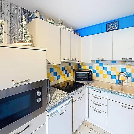 Appartement Duplex Avec Jardin Privé Pour 4 Pers. à 400m De La - Merville-franceville - Fr-1-465-110 *