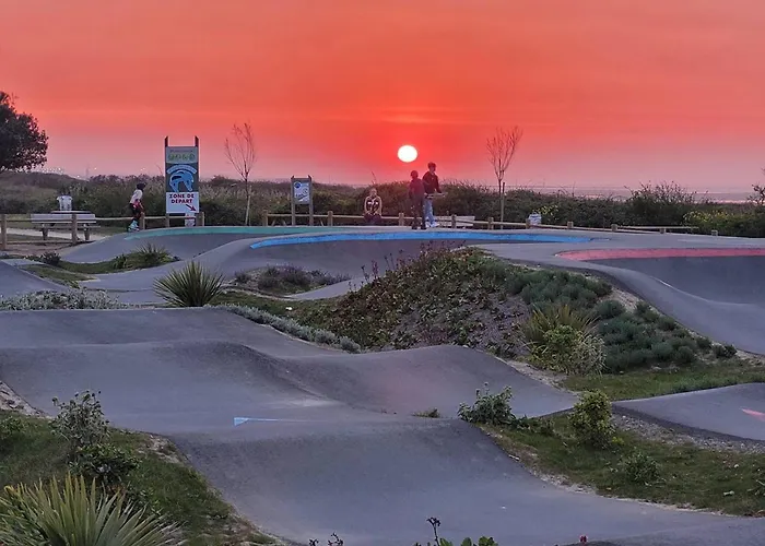 شقة Duplex Avec Jardin Prive Pour 4 Pers. A 400m De La - Merville-franceville - Fr-1-465-110 *